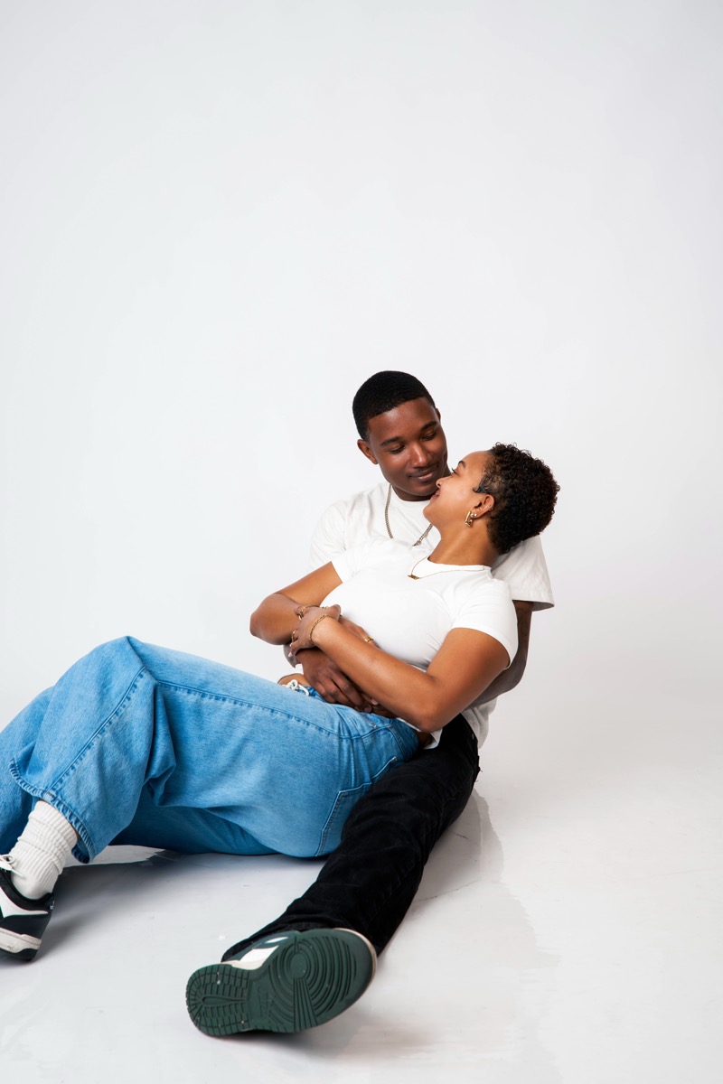 Couples Studio 23 TTL