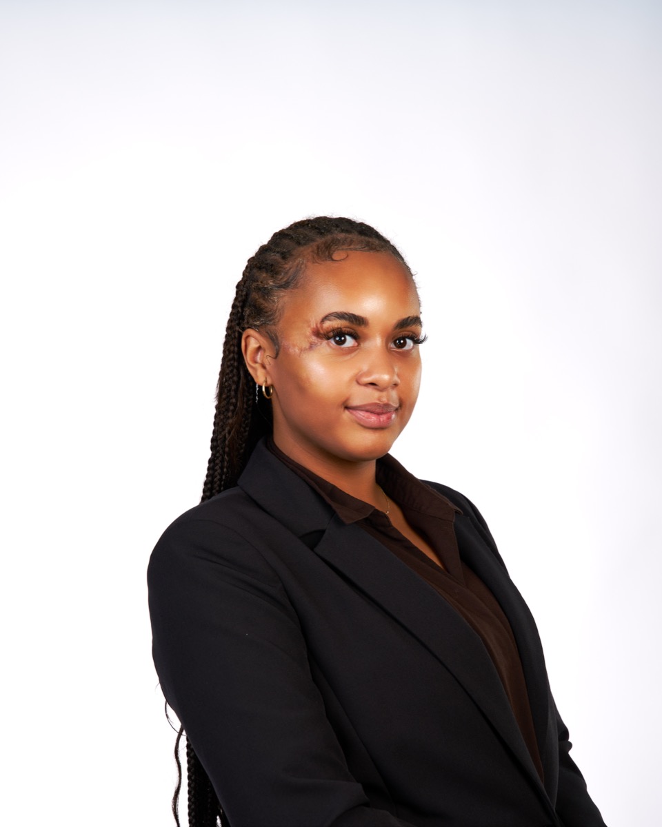 Headshot Studio 23 TTL